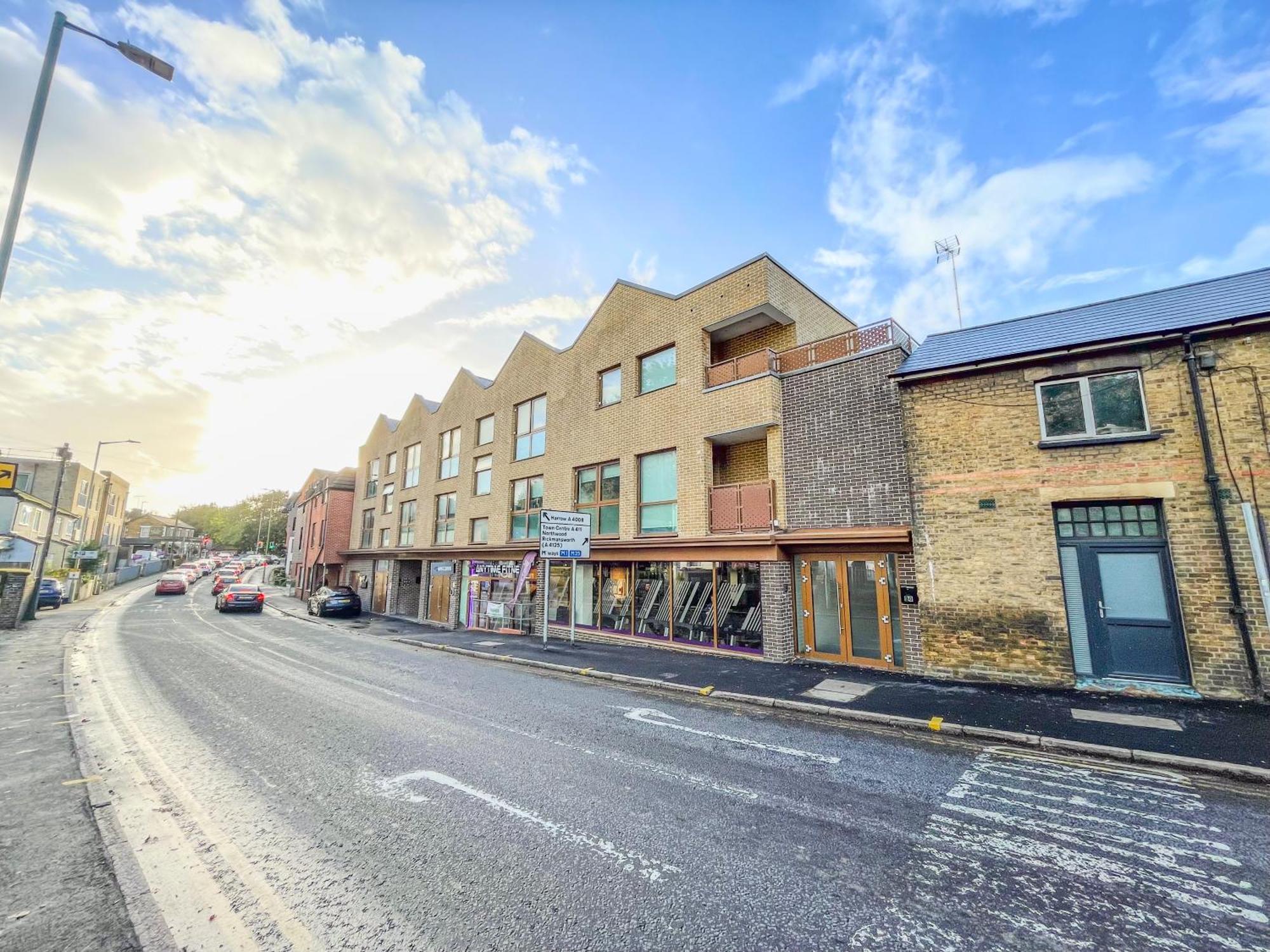 Ideal Family & Business Stay! 2 Min To Station, 10 Min To Harry Potter, 30 Min To London Euston & Free Parking! Watford  Exteriör bild