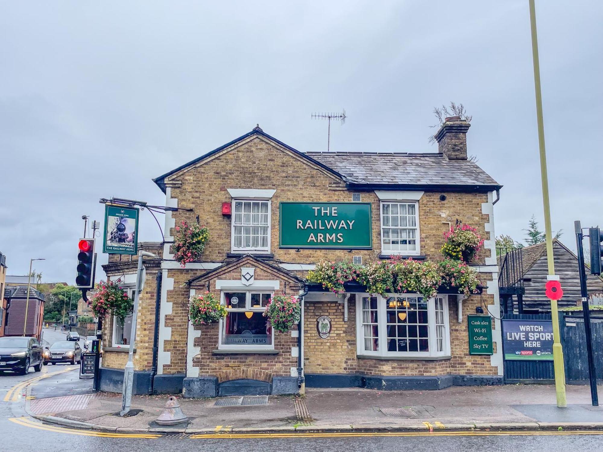 Ideal Family & Business Stay! 2 Min To Station, 10 Min To Harry Potter, 30 Min To London Euston & Free Parking! Watford  Exteriör bild