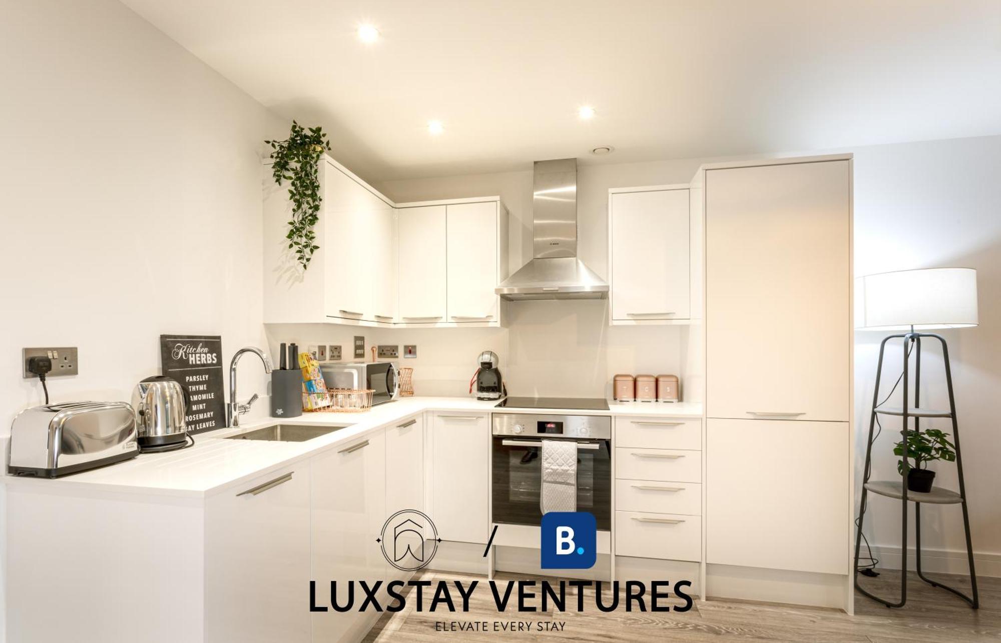 Ideal Family & Business Stay! 2 Min To Station, 10 Min To Harry Potter, 30 Min To London Euston & Free Parking! Watford  Exteriör bild
